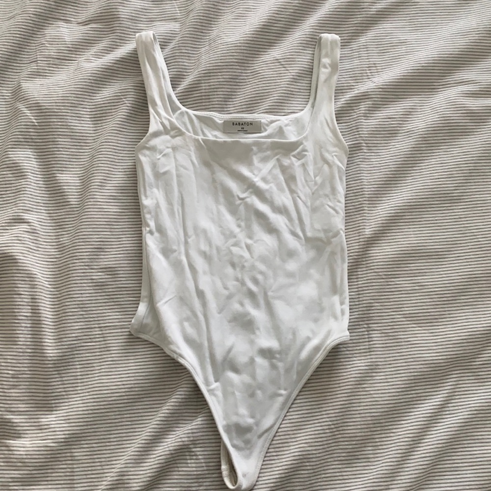 Aritzia Babaton White Contour Tank Bodysuit